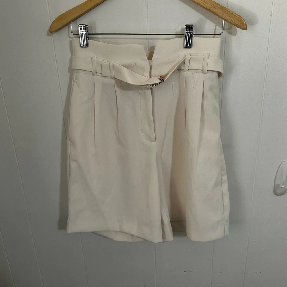 Cortelle Cream High Waist Shorts - Picture 1 of 5